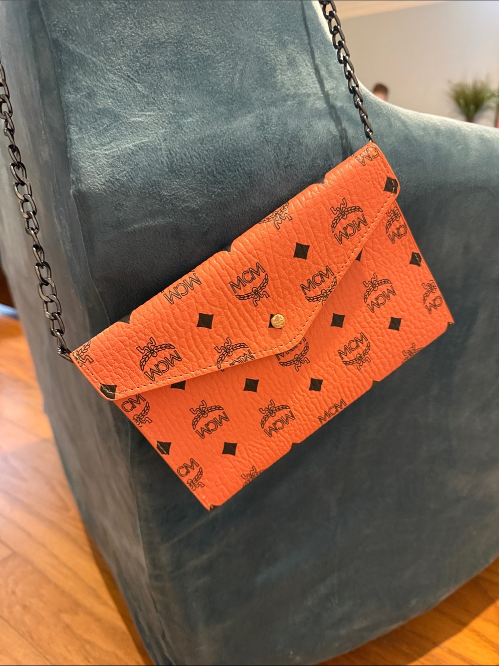 MCM Orange Logo Quilted Crossbody Wallet with FREE card insert and Chain Strap - Picture 1 of 2